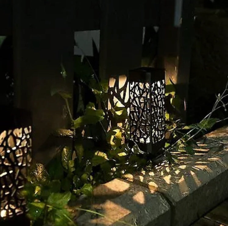 Solar Garden Pathway Lights